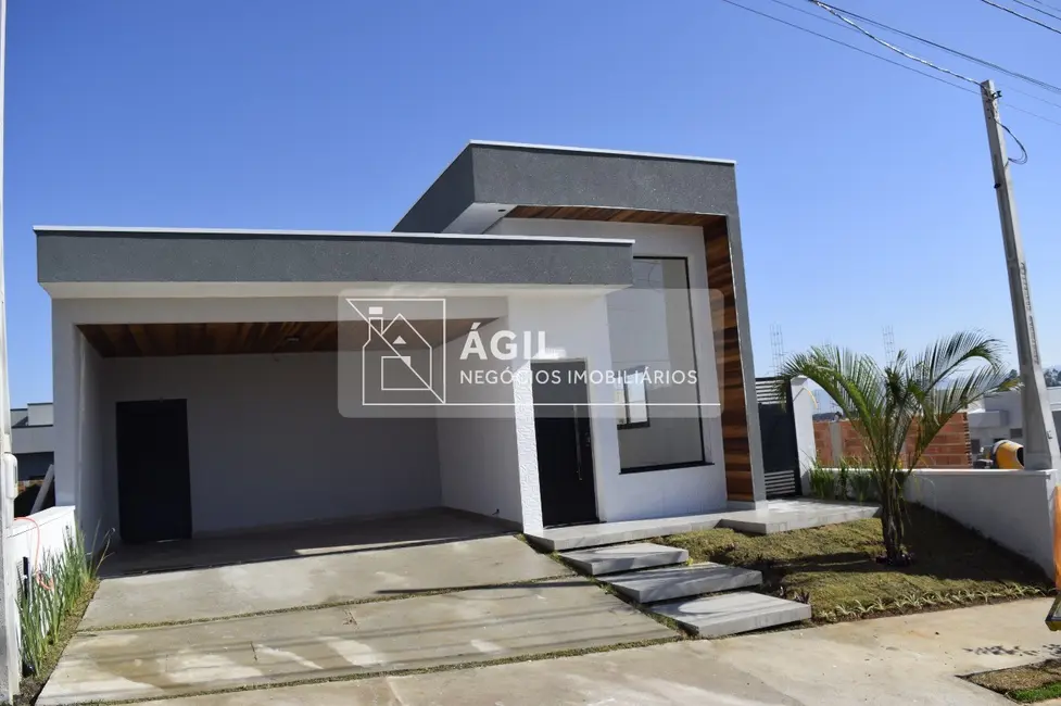 Foto 1 de Casa de Condomínio com 3 quartos à venda, 250m2 em Cacapava - SP