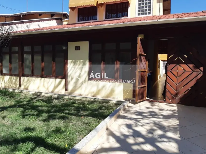 Foto 1 de Casa com 6 quartos à venda, 300m2 em Sao Jose Dos Campos - SP