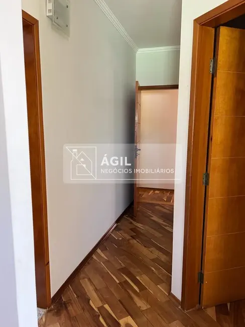 Foto 8 de Casa com 6 quartos à venda, 300m2 em Sao Jose Dos Campos - SP
