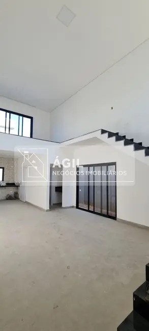 Foto 9 de Casa de Condomínio com 3 quartos à venda, 300m2 em Cacapava - SP