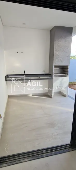 Foto 3 de Casa de Condomínio com 3 quartos à venda, 300m2 em Cacapava - SP