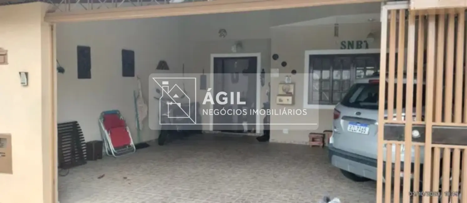 Foto 3 de Casa com 4 quartos à venda, 200m2 em Loteamento Villa Branca, Jacarei - SP