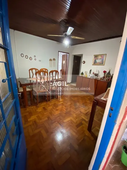 Casa com 3 quartos à venda, 200m2 em Sao Jose Dos Campos - SP - imagem 7 Foto 7 de Casa com 3 quartos à venda, 200m2 em Sao Jose Dos Campos - SP