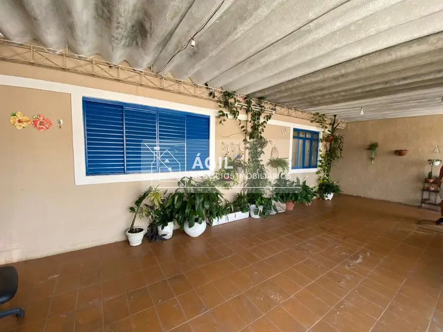 Casa com 3 quartos à venda, 200m2 em Sao Jose Dos Campos - SP - imagem 1 Foto 1 de Casa com 3 quartos à venda, 200m2 em Sao Jose Dos Campos - SP