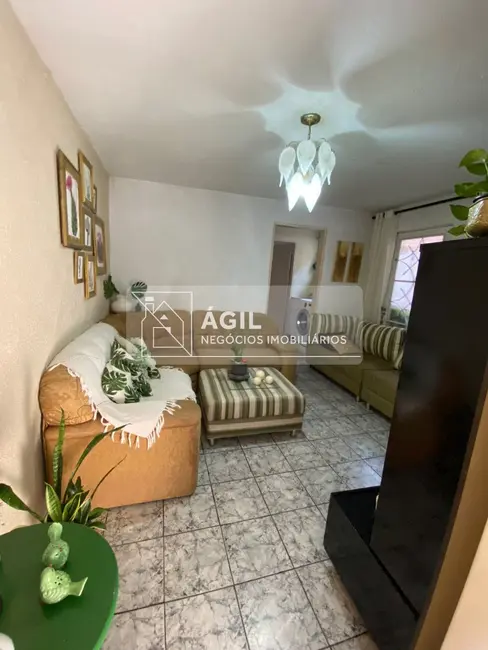 Casa com 3 quartos à venda, 200m2 em Sao Jose Dos Campos - SP - imagem 9 Foto 9 de Casa com 3 quartos à venda, 200m2 em Sao Jose Dos Campos - SP