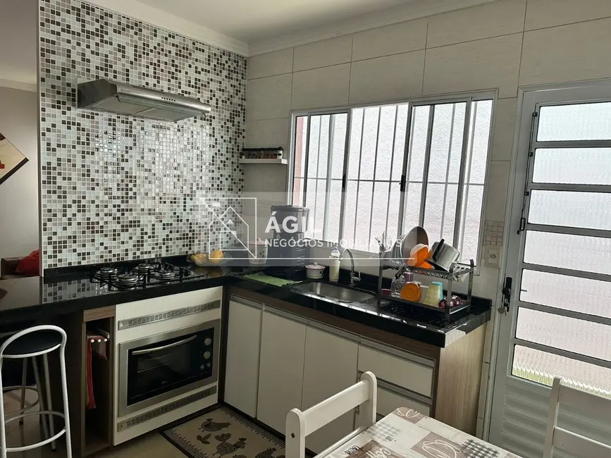 Foto 1 de Casa com 2 quartos à venda, 102m2 em Sao Jose Dos Campos - SP