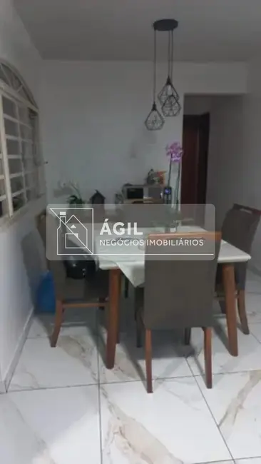 Foto 4 de Casa com 2 quartos à venda, 64m2 em Sao Jose Dos Campos - SP