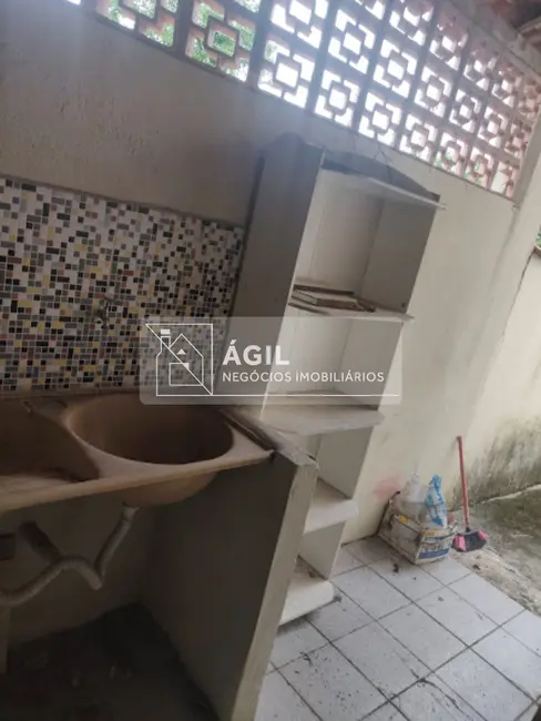 Foto 2 de Casa com 4 quartos à venda, 200m2 em Sao Jose Dos Campos - SP
