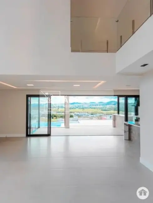 Casa de Condomínio com 5 quartos para alugar, 540m2 em Sao Jose Dos Campos - SP - imagem 8 Foto 8 de Casa de Condomínio com 5 quartos para alugar, 540m2 em Sao Jose Dos Campos - SP