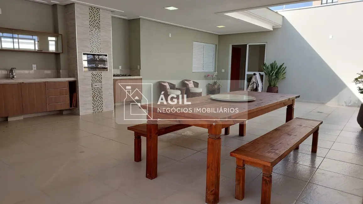 Apartamento com 5 quartos à venda, 255m2 em Sao Jose Dos Campos - SP - imagem 3 Foto 3 de Apartamento com 5 quartos à venda, 255m2 em Sao Jose Dos Campos - SP