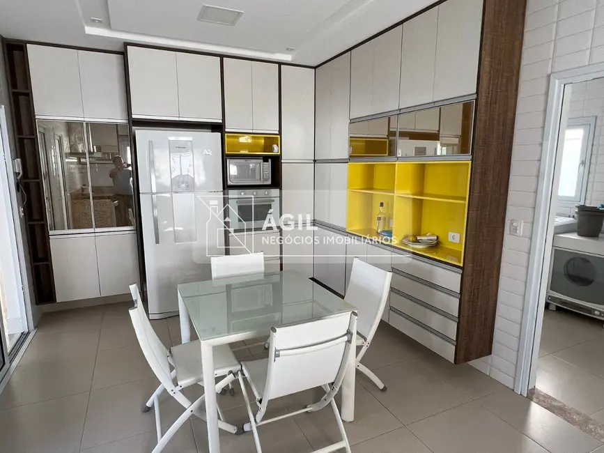 Foto 9 de Casa de Condomínio com 4 quartos à venda, 450m2 em Sao Jose Dos Campos - SP