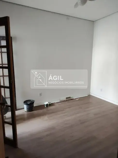 Foto 8 de Casa com 4 quartos à venda, 220m2 em Sao Jose Dos Campos - SP
