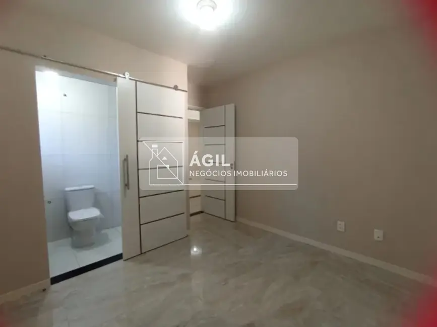 Casa com 3 quartos à venda, 130m2 em Sao Jose Dos Campos - SP - imagem 4 Foto 4 de Casa com 3 quartos à venda, 130m2 em Sao Jose Dos Campos - SP