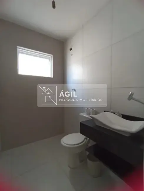 Casa com 3 quartos à venda, 130m2 em Sao Jose Dos Campos - SP - imagem 9 Foto 9 de Casa com 3 quartos à venda, 130m2 em Sao Jose Dos Campos - SP