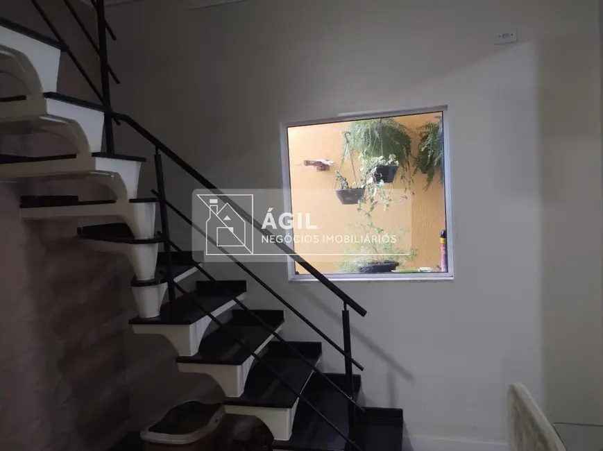 Foto 9 de Casa com 4 quartos à venda, 125m2 em Sao Jose Dos Campos - SP