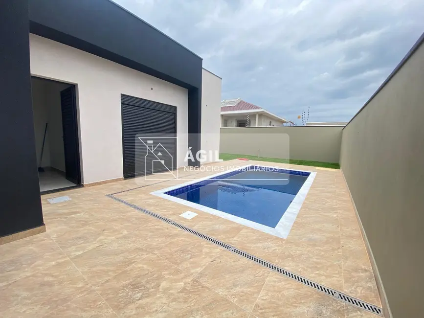 Casa de Condomínio com 4 quartos à venda, 250m2 em Sao Jose Dos Campos - SP - imagem 4 Foto 4 de Casa de Condomínio com 4 quartos à venda, 250m2 em Sao Jose Dos Campos - SP