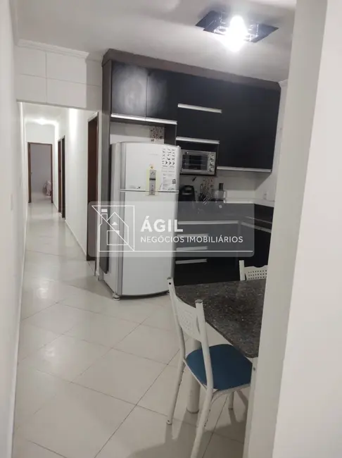 Casa com 3 quartos à venda, 150m2 em Sao Jose Dos Campos - SP - imagem 2 Foto 2 de Casa com 3 quartos à venda, 150m2 em Sao Jose Dos Campos - SP