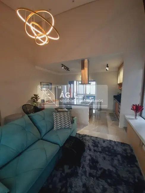 Foto 3 de Casa de Condomínio com 3 quartos à venda, 300m2 em Vila Paraíso, Cacapava - SP