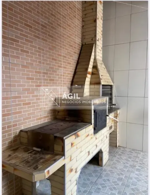 Casa com 3 quartos à venda, 160m2 em Sao Jose Dos Campos - SP - imagem 2 Foto 2 de Casa com 3 quartos à venda, 160m2 em Sao Jose Dos Campos - SP