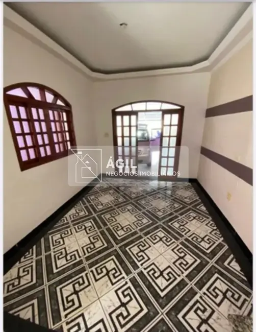 Casa com 3 quartos à venda, 160m2 em Sao Jose Dos Campos - SP - imagem 3 Foto 3 de Casa com 3 quartos à venda, 160m2 em Sao Jose Dos Campos - SP