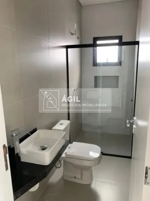Foto 6 de Casa de Condomínio com 3 quartos à venda, 250m2 em Caçapava Velha, Cacapava - SP