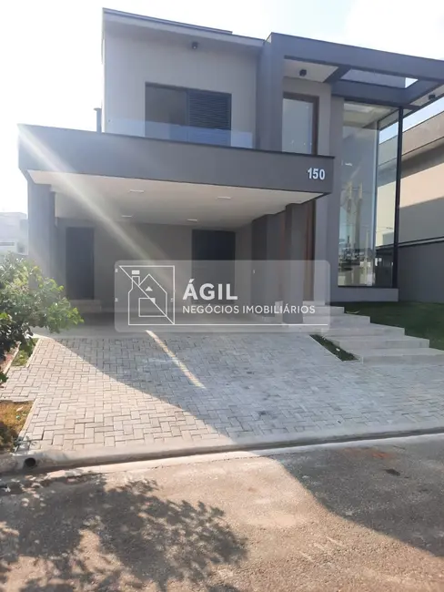 Casa de Condomínio com 3 quartos à venda, 250m2 em Sao Jose Dos Campos - SP - imagem 4 Foto 4 de Casa de Condomínio com 3 quartos à venda, 250m2 em Sao Jose Dos Campos - SP