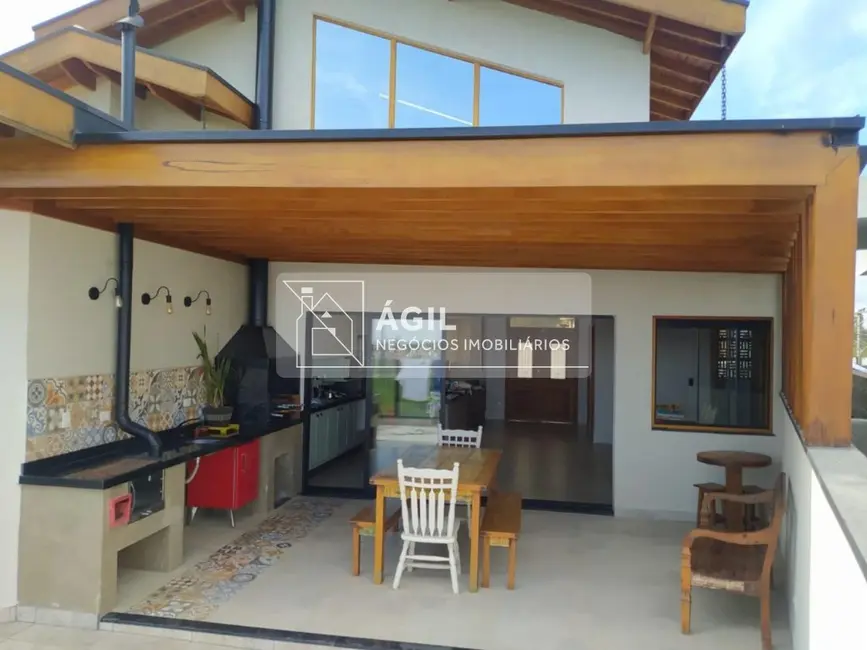 Casa de Condomínio com 3 quartos à venda, 298m2 em Sao Jose Dos Campos - SP - imagem 5 Foto 5 de Casa de Condomínio com 3 quartos à venda, 298m2 em Sao Jose Dos Campos - SP