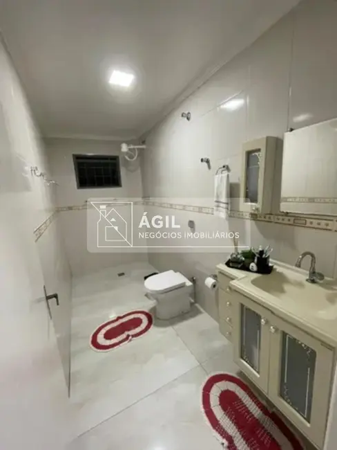 Foto 9 de Casa com 4 quartos à venda, 110m2 em Sao Jose Dos Campos - SP