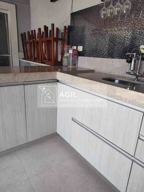 Casa de Condomínio com 3 quartos à venda, 120m2 em Condomínio Residence Club, Jacarei - SP - imagem 3 Foto 3 de Casa de Condomínio com 3 quartos à venda, 120m2 em Condomínio Residence Club, Jacarei - SP