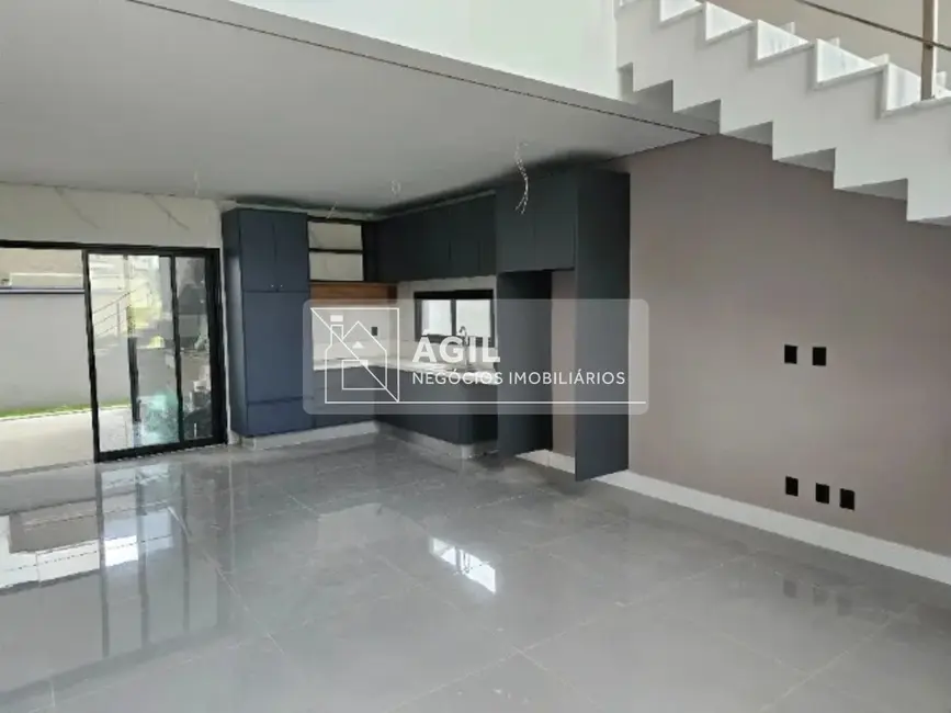 Foto 4 de Casa de Condomínio com 5 quartos à venda, 250m2 em Sao Jose Dos Campos - SP