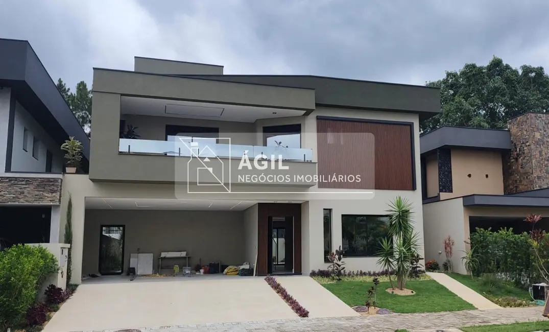 Casa de Condomínio com 5 quartos à venda, 480m2 em Sao Jose Dos Campos - SP - imagem 1 Foto 1 de Casa de Condomínio com 5 quartos à venda, 480m2 em Sao Jose Dos Campos - SP