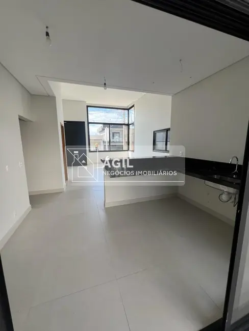 Foto 2 de Casa de Condomínio com 3 quartos à venda, 300m2 em Cacapava - SP