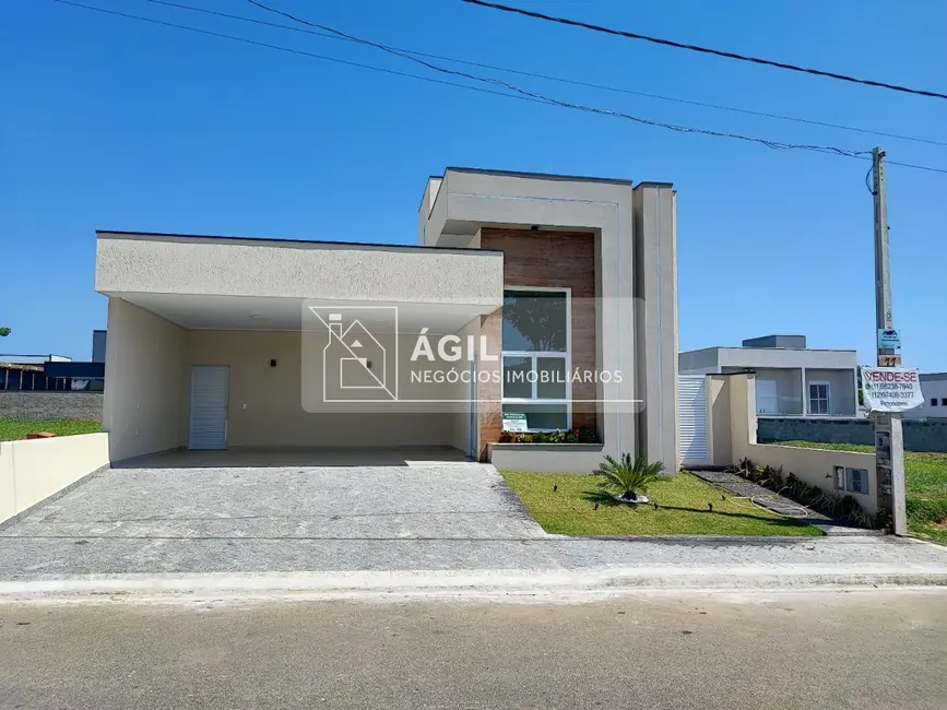 Foto 2 de Casa de Condomínio com 3 quartos à venda, 300m2 em Cacapava - SP