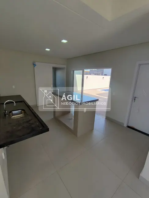 Foto 7 de Casa de Condomínio com 3 quartos à venda, 300m2 em Cacapava - SP