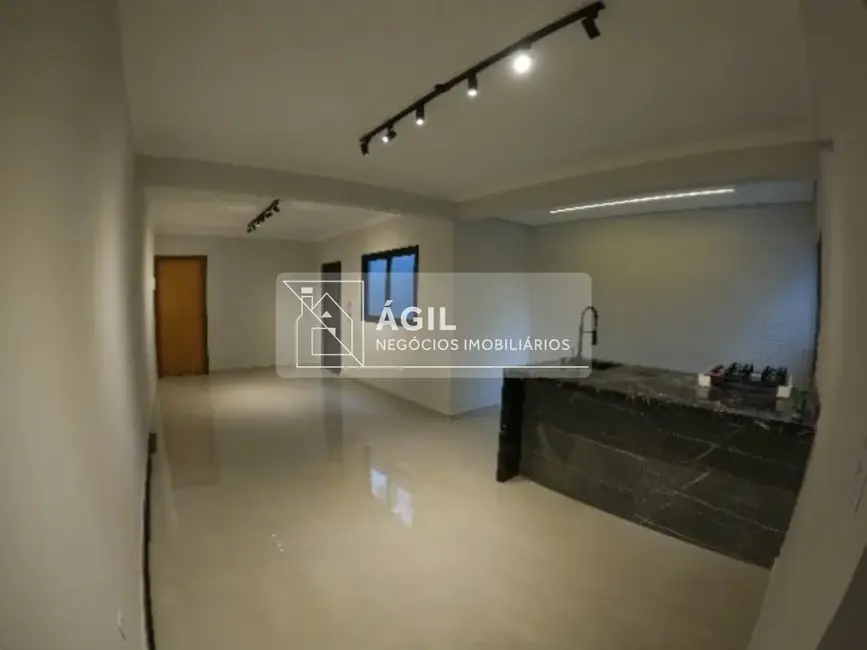 Foto 1 de Casa com 2 quartos à venda, 130m2 em Sao Jose Dos Campos - SP
