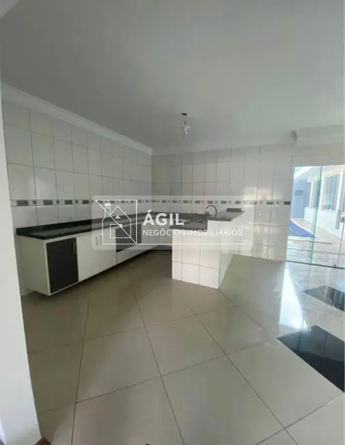 Foto 4 de Casa com 4 quartos à venda, 250m2 em Loteamento Villa Branca, Jacarei - SP