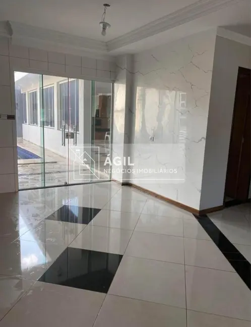 Foto 5 de Casa com 4 quartos à venda, 250m2 em Loteamento Villa Branca, Jacarei - SP