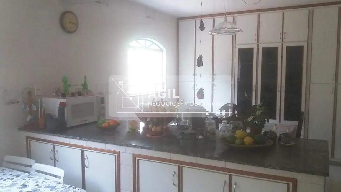 Foto 4 de Casa com 4 quartos à venda, 316m2 em Sao Jose Dos Campos - SP