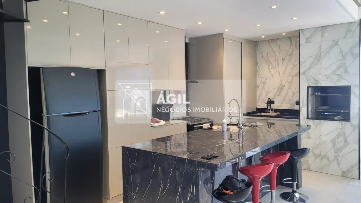 Foto 6 de Casa de Condomínio com 3 quartos à venda, 350m2 em Jardim Jacinto, Jacarei - SP