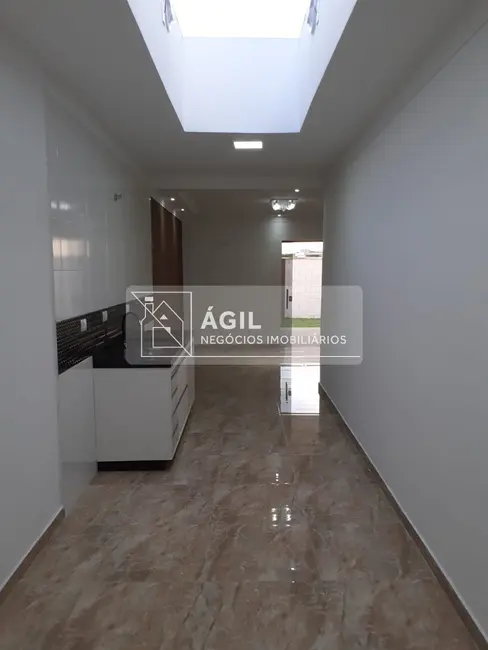 Foto 4 de Casa de Condomínio com 3 quartos à venda, 212m2 em Jardim Jacinto, Jacarei - SP