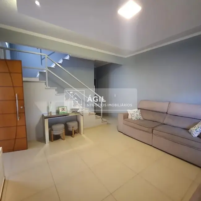 Foto 3 de Casa com 3 quartos à venda, 190m2 em Sao Jose Dos Campos - SP