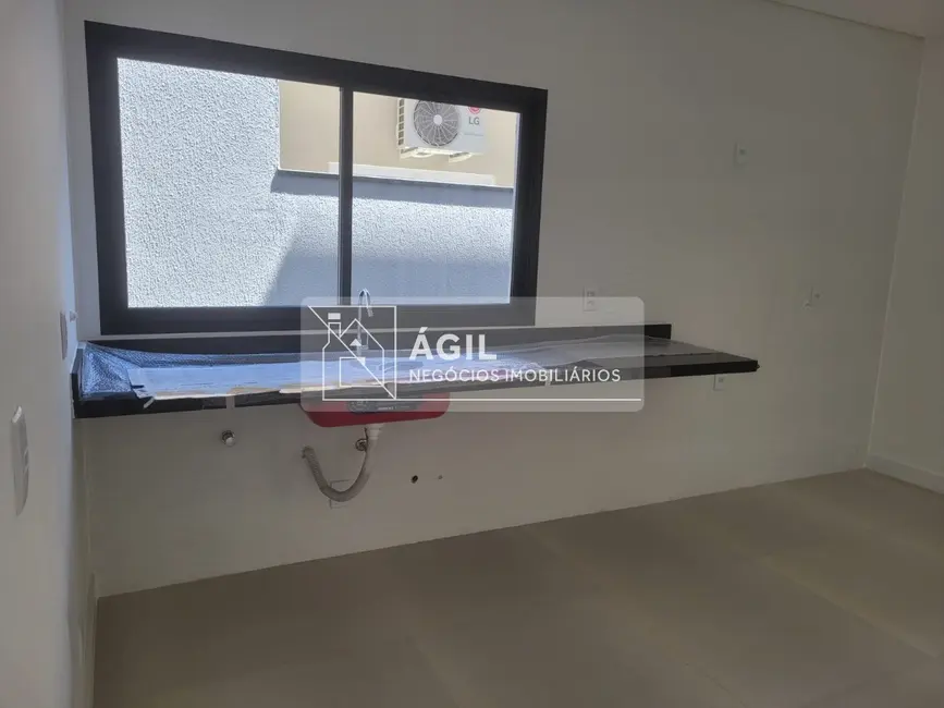 Casa de Condomínio com 3 quartos à venda, 260m2 em Sao Jose Dos Campos - SP - imagem 5 Foto 5 de Casa de Condomínio com 3 quartos à venda, 260m2 em Sao Jose Dos Campos - SP