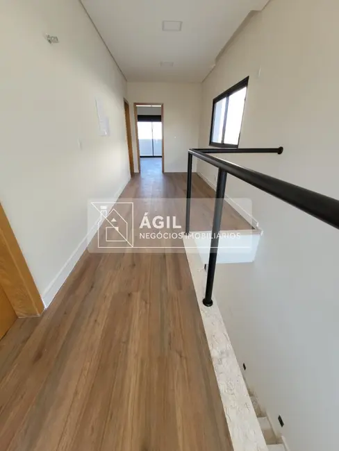 Casa de Condomínio com 3 quartos à venda, 260m2 em Sao Jose Dos Campos - SP - imagem 8 Foto 8 de Casa de Condomínio com 3 quartos à venda, 260m2 em Sao Jose Dos Campos - SP