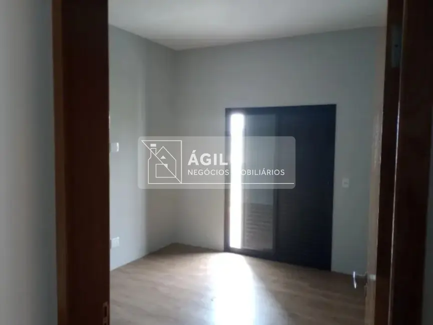 Foto 4 de Casa com 3 quartos à venda, 172m2 em Residencial Santa Paula, Jacarei - SP