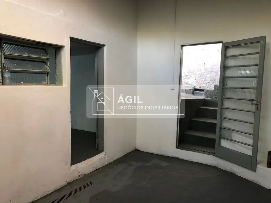 Armazém / Galpão para alugar, 350m2 em Sao Jose Dos Campos - SP - imagem 4 Foto 4 de Armazém / Galpão para alugar, 350m2 em Sao Jose Dos Campos - SP