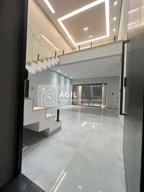 Foto 4 de Casa de Condomínio com 3 quartos à venda, 185m2 em Parque Residencial Maria Elmira, Cacapava - SP