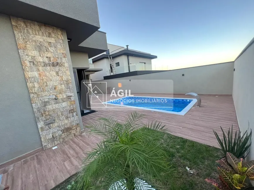 Foto 3 de Casa de Condomínio com 3 quartos à venda, 185m2 em Parque Residencial Maria Elmira, Cacapava - SP