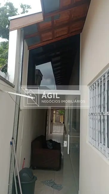 Foto 2 de Casa com 2 quartos à venda, 150m2 em Sao Jose Dos Campos - SP