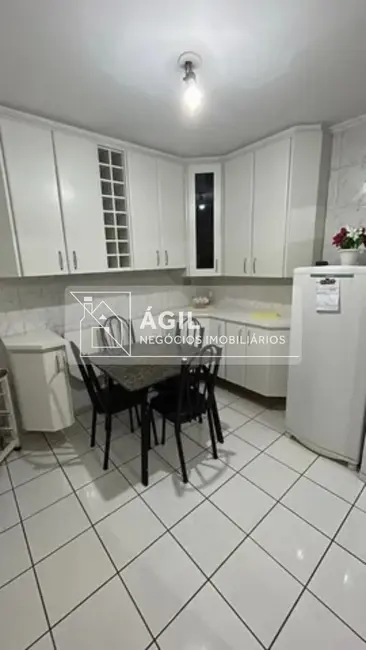 Foto 3 de Casa de Condomínio com 3 quartos à venda, 110m2 em Jardim Califórnia, Jacarei - SP