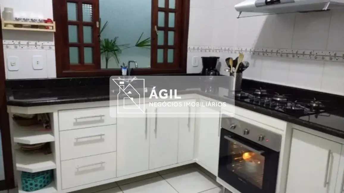 Foto 1 de Apartamento com 2 quartos à venda, 43m2 em Jardim Yolanda, Jacarei - SP